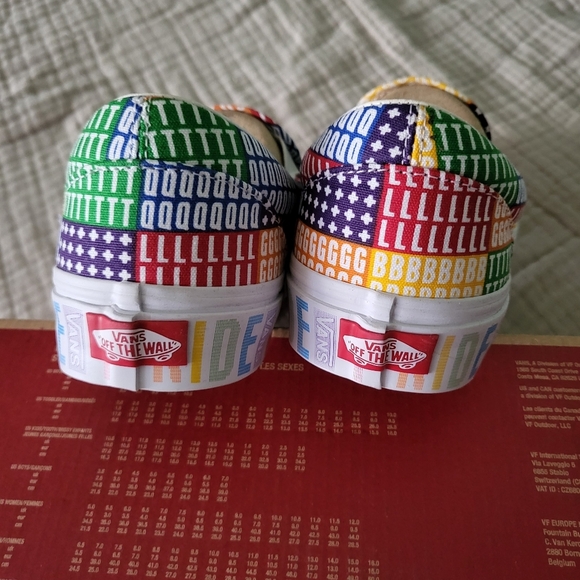 VANS Classic Slip On Pride LGBTQ+ Multicolor Rainbow Men 11.5 042024 - Picture 6 of 9